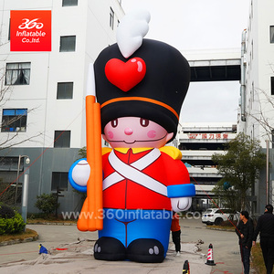Ballon publicitaire <span class=keywords><strong>gonflable</strong></span> géant personnalisé pour l'extérieur, mascotte britannique géante en tissu Oxford, grands gonflables de dessin animé britanniques - Product Image 2