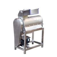 Machine à écraser, dénoyauter et pulper les abricots, tomates et fruits de la passion
