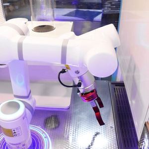 Máquina Expendedora de Café Inteligente y Totalmente Automática para Negocios, Máquina Expendedora Robótica de Café, Té y Granos con Precio Operado con Tarjeta - Product Image 4