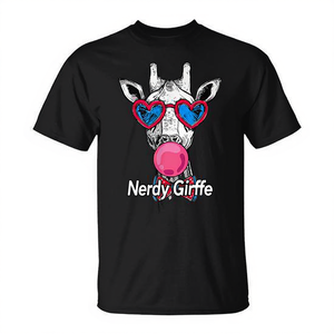 Camiseta Nerdy Giraffe con gafas de sol en forma de corazón y pajarita para amantes de los animales, regalo para amantes de la vida silvestre - Product Image 2