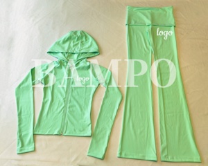 Personalisierbare Activewear-Sets für Damen, Trainingsanzüge, Fitness-Sportbekleidung: Langärmelige Jacke mit Reißverschluss, Shorts und Leggings, 2-teiliges Set für Damen - Product Image 3