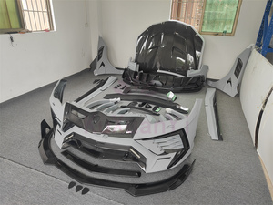 Utilisé pour Lamborghini <span class=keywords><strong>URUS</strong></span> M Style Semi-carbone Fibre Pare-chocs avant Pare-chocs arrière Jupes latérales Capot moteur Garde-boue Kit carrosserie - Product Image 3