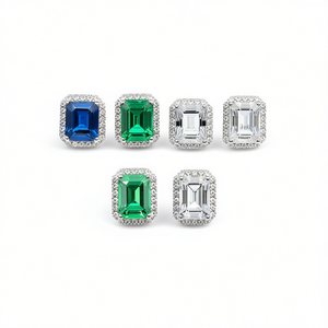 Orecchini a Perno Rettangolari E798 con Zirconi, Montatura a Castone, Gioielli Classici Unisex con Cristalli - Product Image 1