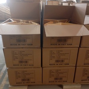 Wholesale <b>Pine</b> Wood Hangers with Stainless Steel Hooks Durable Design Low MOQ 44.5cm Size Made in Vietnam - Product Image 3