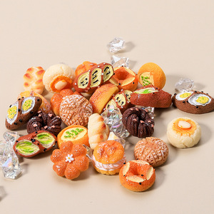 จี้รูปขนมปังโซดาสำหรับเด็กทำจากยางเรซินแบบมีกาวแบบ DIY สำหรับเล่นอาหารและของเล่นสำหรับเด็ก - Product Image 3