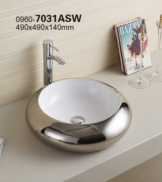SILVER WHITE