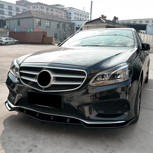 ลิ้นกันชนหน้า Amp-Z ลายคาร์บอนไฟเบอร์ ผิวด้าน สำหรับรถยนต์ Mercedes-Benz E-Class W212 ปี 2013-2015 AMG - Product Image 3