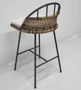 <span class=keywords><strong>Tabouret</strong></span> <span class=keywords><strong>de</strong></span> Patio <span class=keywords><strong>avec</strong></span> Coussin Tabourets en Osier Extérieur <span class=keywords><strong>avec</strong></span> Coussins Brun Clair et Beige Prix <span class=keywords><strong>Pas</strong></span> <span class=keywords><strong>Cher</strong></span> Quantité en Vrac Chaise <span class=keywords><strong>de</strong></span> <span class=keywords><strong>Bar</strong></span> - Product Image 4