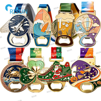 Abrebotellas Personalizado con Diseño de Oso y Trébol, para Maratones, Carreras de Trail y Surf, Medallón Abrebotellas Personalizado
