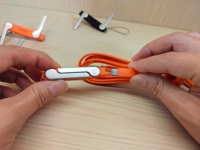 Penjualan Langsung Pabrik Kabel Pengisian Cepat 240W dengan Dudukan Lipat (1.5m) Kabel Pengisi Daya PD Kecepatan Tinggi untuk Ponsel, Tablet, Laptop