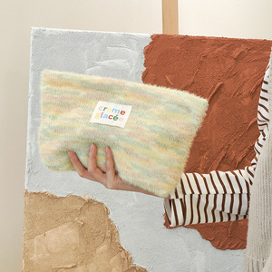 Sites de commerce électronique chinois Sacs et étuis à cosmétiques avec logo personnalisé de haute qualité Sac de rangement pour cosmétiques <span class=keywords><strong>en</strong></span> peluche <span class=keywords><strong>arc</strong></span>-<span class=keywords><strong>en</strong></span>-<span class=keywords><strong>ciel</strong></span> - Product Image 5