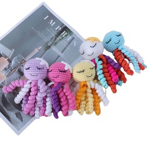 Brillantes Juguetes de Peluche de <span class=keywords><strong>Ganchillo</strong></span> de <span class=keywords><strong>Pulpo</strong></span> Unisex 100% Algodón, Sonajeros de Animales Marinos <span class=keywords><strong>para</strong></span> Bebés, Mini Amigurumi de <span class=keywords><strong>Ganchillo</strong></span> con Relleno de Algodón PP - Product Image 3