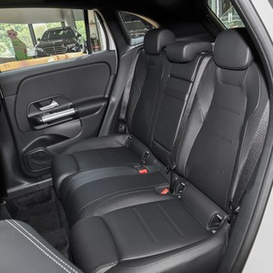 Mercedes-Benz <span class=keywords><strong>GLA</strong></span> 200 2025 de Alta Calidad, Versión Facelift, Gasolina, con Techo Panorámico, Asientos de Cuero, Caja de Cambios Manual, Volante a la Izquierda - Product Image 5