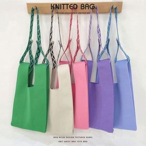 Sac à main de luxe pour femme, fait main au crochet, mini sac à nœuds, sac fourre-tout tricoté uni, personnalisé - Product Image 3