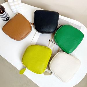 Portable Faux Leather Mini Wallet Zippered Coin Pouch Fashionable Soft Coin <b>Purse</b> Wallet Earphone Storage - Product Image 4