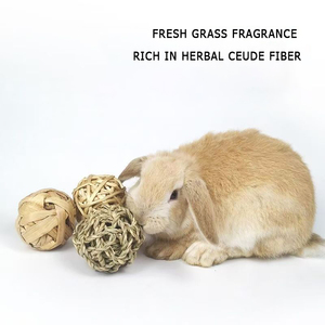 Fatto a mano in tessuto naturale Reed Grass Ball per animali domestici giocattoli da masticare per criceto e denti di coniglio - Product Image 3