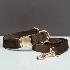 OEM Custom LOGO Luxe Hondentuig Verstelbare Fluwelen Huisdieraccessoires Hondenriem Persoonlijkheid Metalen Gesp Trainingshalsband - Product Image 2