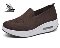 Chaussures de course légères et respirantes de sport tendance pour femmes Chaussures couvrant le pied Chaussures tendance à bascule