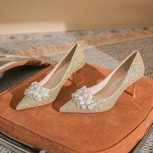 Zapatos de Tacón Alto con Lentejuelas Bordadas y Flores, Estilo Clásico para Eventos Nupciales - Product Image 4