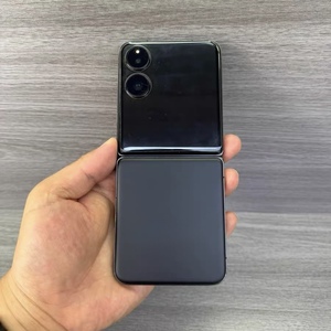 Smartphone Xiomii Mix Flip 6,8 pouces 12 Go 512 Go AMOLED 5G Android 14 avec batterie 4780 mAh, charge rapide 67 W et chargeur inclus - Product Image 1