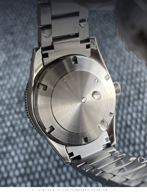 OEM Luxury Automatic Mechanical Watch for Men Custom Logo NH35 Diver Power Reserve Feature 22mm Band Width Men's Wrist Watch