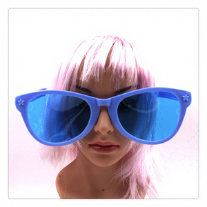 Gafas de Sol con Montura Geométrica Retro Y2K para Mujer, Gafas de Sol de Ojo de Gato Geométricas para Festivales, Verano 2026 - Product Image 4