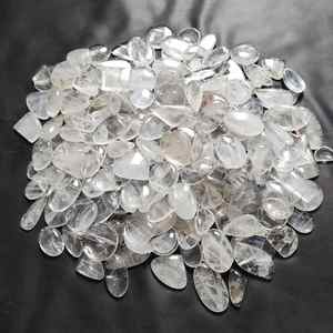 Pierres précieuses naturelles en vrac de quartz clair de haute qualité pour la décoration intérieure et la fabrication de bijoux en cristal Vente en gros - Product Image 2