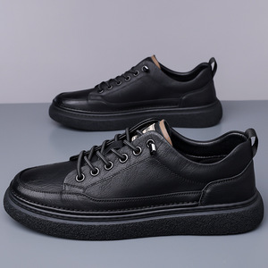 Chaussures de marche pour hommes en cuir véritable, bout rond, à lacets, doublure en peluche, semelle extérieure en caoutchouc isolante, style décontracté - Product Image 1