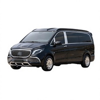 Mercedes-Benz Vito d'occasion 2023, 7 places, fourgonnette turbo, cuir foncé, R18, boîte automatique, conduite à gauche, MPV pour flotte d'entreprise