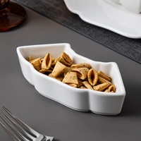 Assiette et plateau de voyage en porcelaine fine de haute qualité au design mignon pour hôtel, combinaison créative pour desserts et bonbons