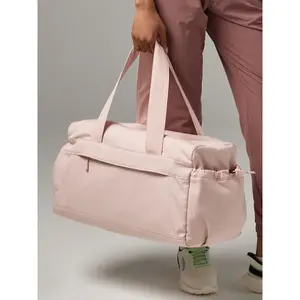 Studio Holdall: Merchandising Sostenibile - Product Image 1