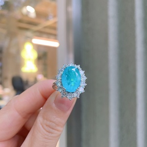 Ensemble de bijoux de haute qualité en cuivre écologique avec zircon bleu Paraiba taille ovale 10*14mm, comprenant collier, boucles d'oreilles et bague de style vintage - Product Image 4