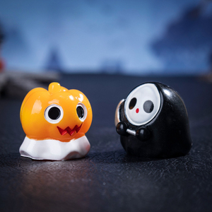 Venta al por mayor lindo Halloween pequeño fantasma resina adornos Micro paisaje pequeñas artesanías de decoración - Product Image 5