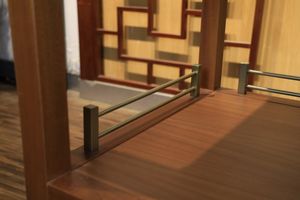 Chariot d'entretien ménager pour hôtel Chariot de rangement personnalisé de luxe en acier inoxydable pour restauration Chariot de service pour hôtel Chariot de rangement avec roues - Product Image 5