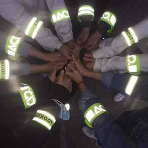 Pita Reflektif Perlengkapan Lari - Pita Reflektif yang Dapat Disesuaikan untuk Lengan, Pergelangan Tangan, Pergelangan Kaki, dan Kaki - Tali Pita Reflektif - Product Image 4