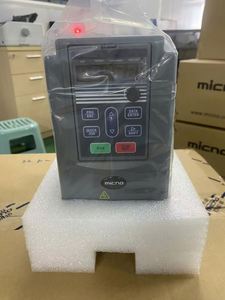 3 상 50/60Hz 단상 ~ 3 상 <span class=keywords><strong>220V</strong></span> 펌프 적용을 위한 태양열 VFD 380V/400V 11KW/15KW/18KW/22KW 주파수 인버터 - Product Image 3