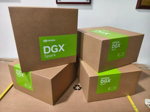Estación de Trabajo DGX GB10 Grace Blackwell, Supercomputadora de Escritorio con IA, Computación Local de Gran Escala, 128 GB de RAM, 4 TB NVMe Spark (4 DGX) - Product Image 2