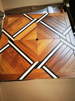 Parquet en bois de chêne naturel, design moderne élégant, revêtement de sol intérieur solide, incrustation de médaillon, motif de marqueterie, utilisation intérieure, système de clic