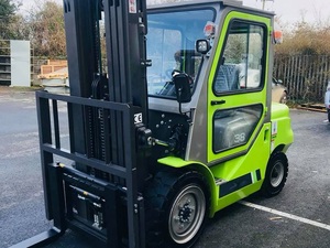 China Diesel <strong>Mini</strong> <strong>Forklift</strong> <strong>Truck</strong> 3.8 Ton FD38 Spare Parts <strong>Forklifts</strong> Price - Product Image 3