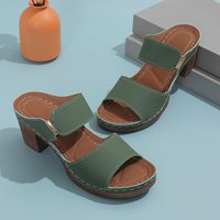 Nouveautés Sandales à talons hauts pour femmes Lady Sonia à talons épais, bouche de poisson, boucle de ceinture, chaussures à talons hauts pour femmes