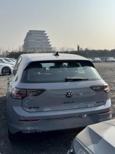 <span class=keywords><strong>Golf</strong></span> <span class=keywords><strong>8</strong></span>.5 2025 Volkswagen <span class=keywords><strong>Golf</strong></span> <span class=keywords><strong>8</strong></span> 5 Nouvelle Version 300TSI DSG <span class=keywords><strong>R</strong></span> Line Caractéristiques Modifiées Stable Direction à Gauche Pneus R18 - Product Image 4