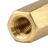 Entretoise hexagonale filetée en laiton M10 femelle-femelle pour carte mère PCB, écrou de couplage hexagonal long, fixations en gros OEM