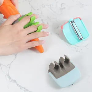 Kitchen Gadget Plastic Stainless Steel Double Finger Apple Fruit Palm Peeler For Potato Vegetable