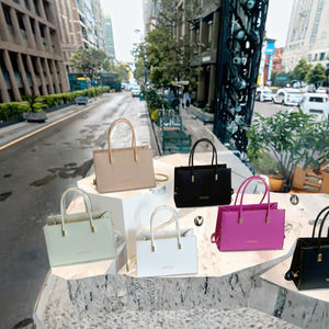2025 Hot Selling Fashion <b>Large</b> Solid Color PU Leather <b>Handbags</b> for <b>Women</b> - Product Image 3