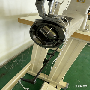 Machine à coudre industrielle robuste pour cuir 441, à bras cylindrique, alimentation simple par pointeuse, alimentation composée lourde pour le cuir - Product Image 3