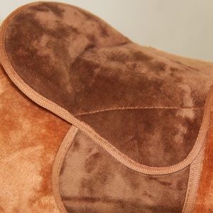 Jouet mignon <span class=keywords><strong>en</strong></span> peluche résistant aux chutes avec cheval à bascule, cadeau de vacances pour bébé, peut être personnalisé - Product Image 5