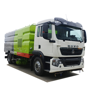 Camion de Balayage Routier HOWO 4X2 Haute Performance avec Réservoir d'Eau de 9m3 et Benne à Eaux Usées de 7m3 à Vendre - Product Image 3