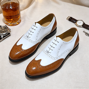 <span class=keywords><strong>Scarpe</strong></span> Oxford in Pelle Verniciata Lucida per Uomo, Calzature Formali da Cerimonia Stile Britannico per Gentiluomini - Product Image 2