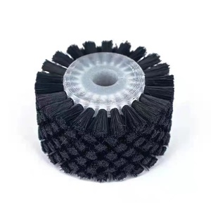 Brosse à <span class=keywords><strong>peinture</strong></span> en nylon de qualité industrielle SGTS avec manche en plastique pour le nettoyage des conduites d'air des cheminées, longueur des poils de 4 cm, noire - Product Image 3