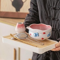 Ensemble d'outils à matcha en céramique de haute qualité pour l'exportation, bol à bords festonnés, bec verseur, design nœud papillon en forme de cœur, matcha frais et naturel